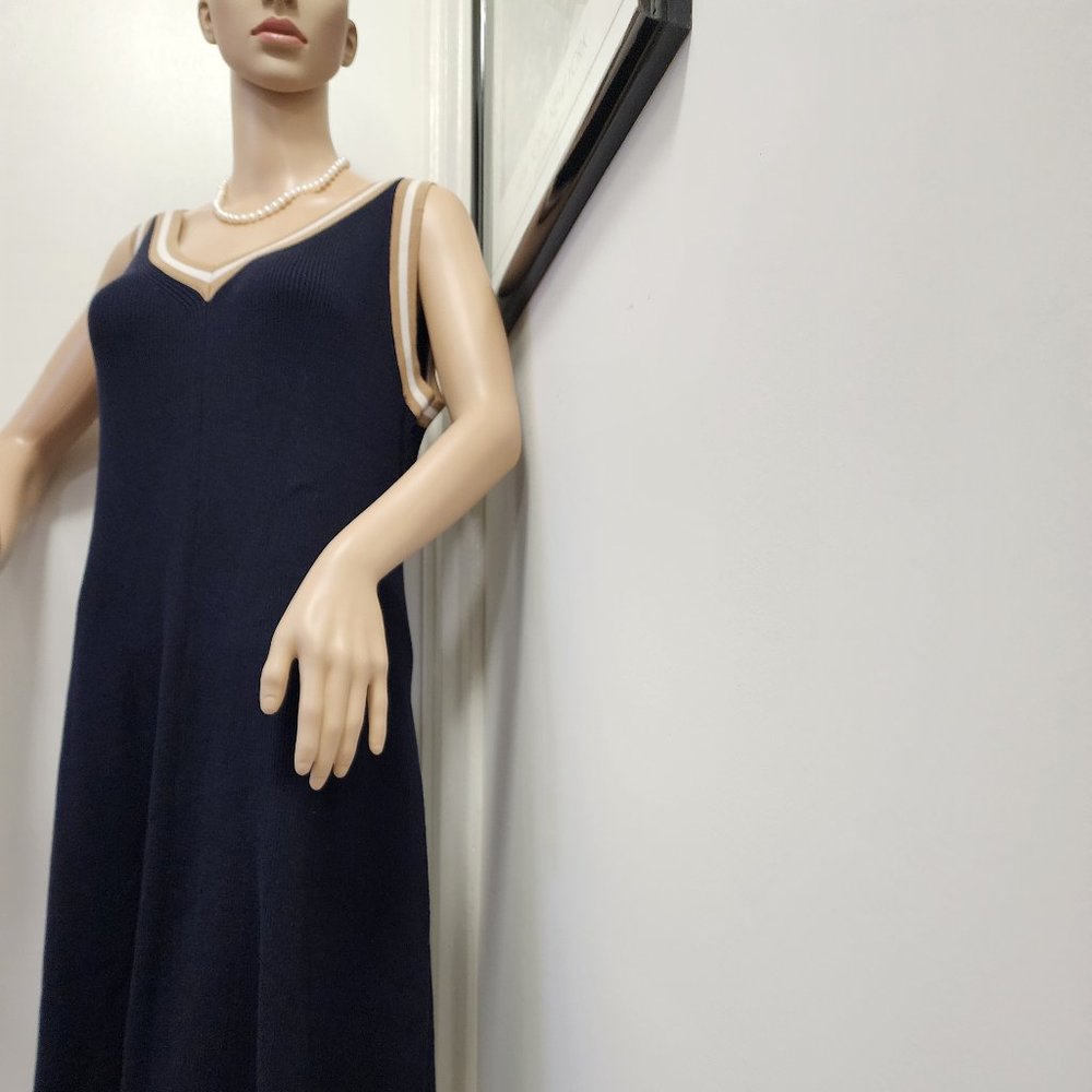 Tommy Hilfiger, chic, v-neck sleeve knit flare dress